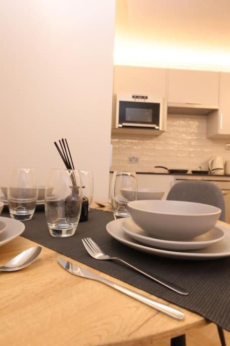Riverside Serviced Apartments Londra Dış mekan fotoğraf